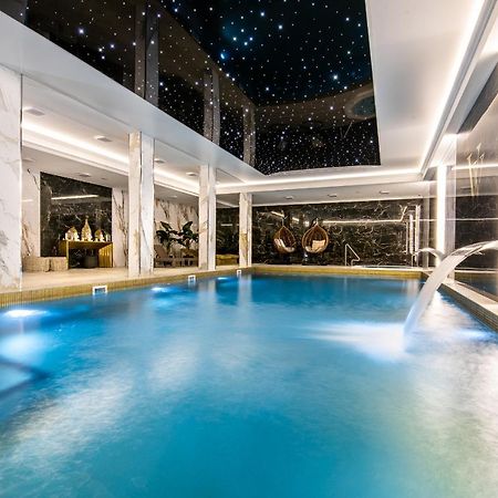 Villa Vis A Vis Тженсач Екстериор снимка