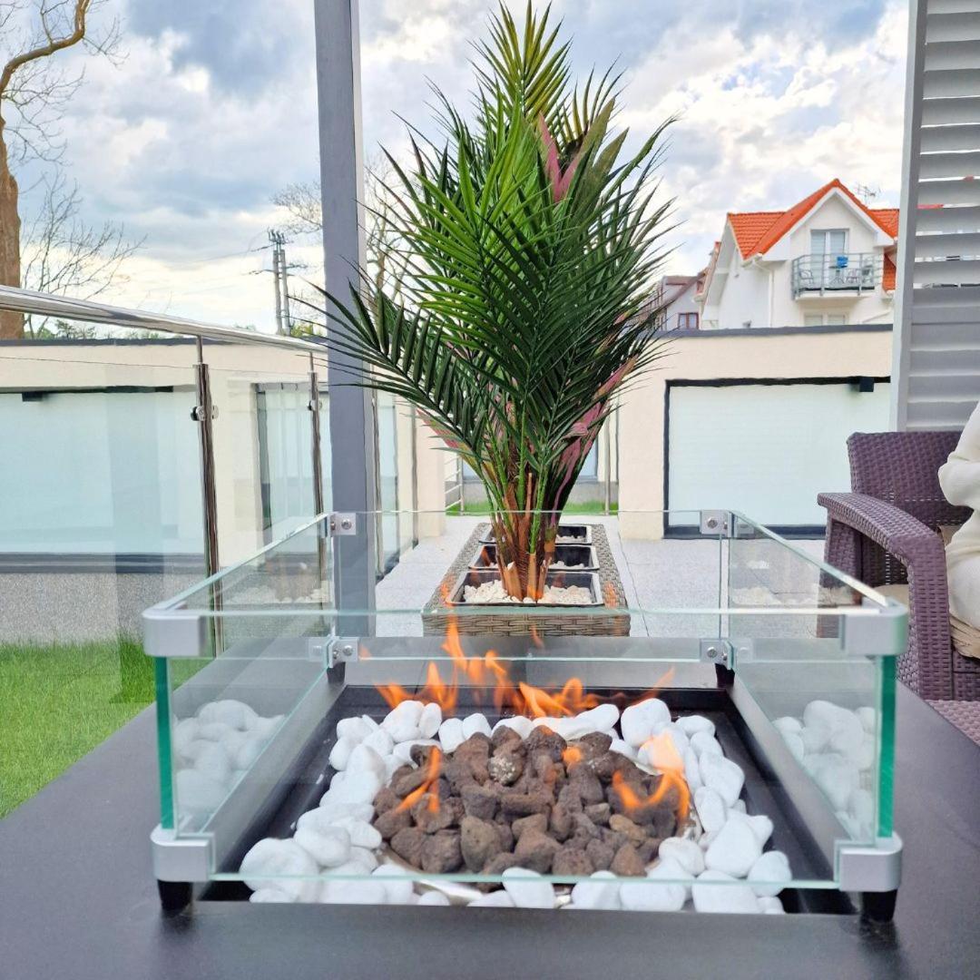 Villa Vis A Vis Тженсач Екстериор снимка